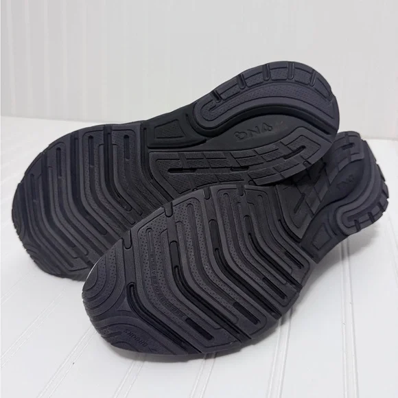 Brooks Men's Light Gray and Black Anthem 6 Running Shoes in Size 14 - Picture 10 of 10